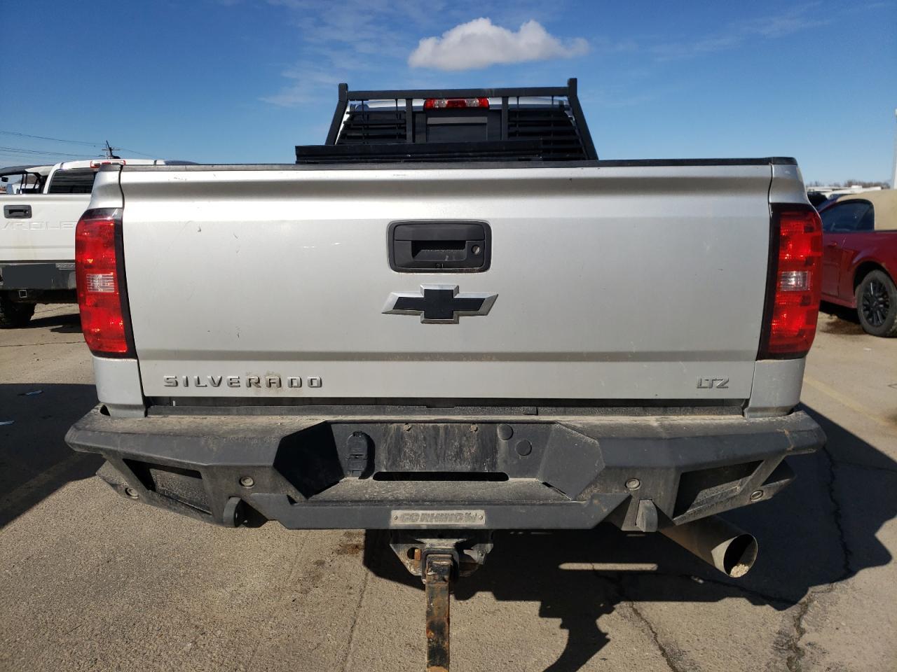 2015 CHEVROLET SILVERADO - Image 6