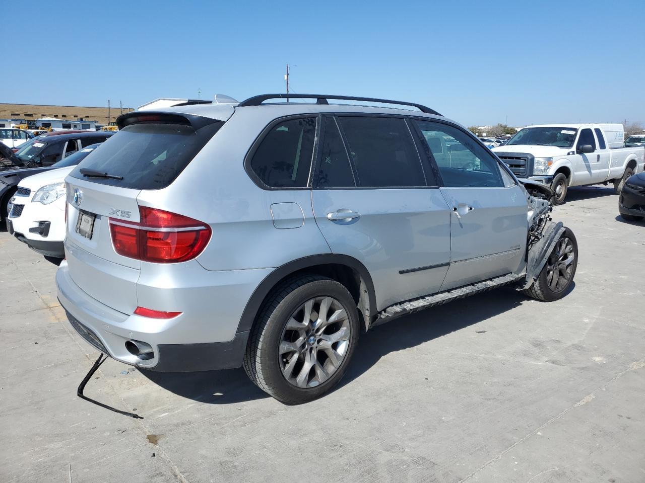 2012 BMW X5 XDRIVE3 - Image 3
