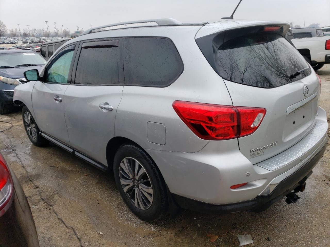 2017 NISSAN PATHFINDER - Image 2