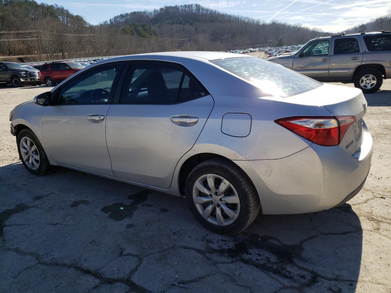 2015 TOYOTA COROLLA L - Фото 2