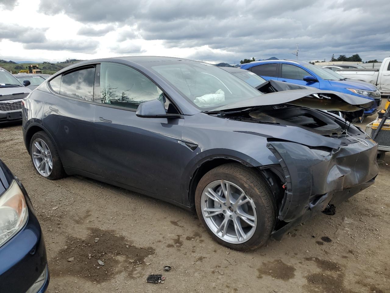 2023 TESLA MODEL Y - Фото 4