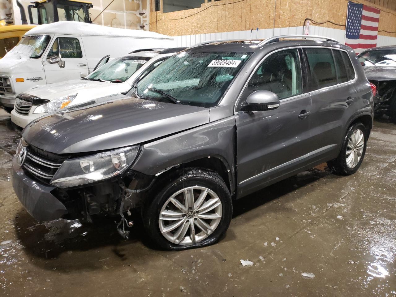 2014 VOLKSWAGEN TIGUAN S