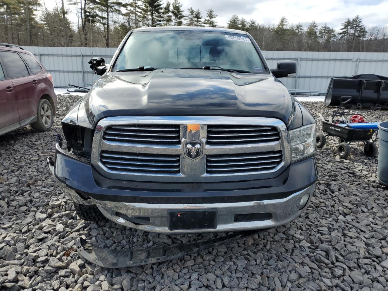 2015 RAM 1500 SLT - Фото 5
