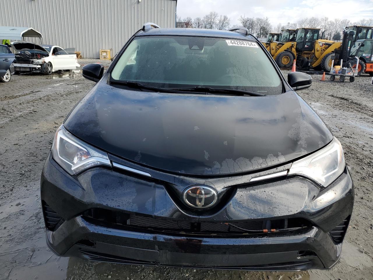 2018 TOYOTA RAV4 LE - Фото 5