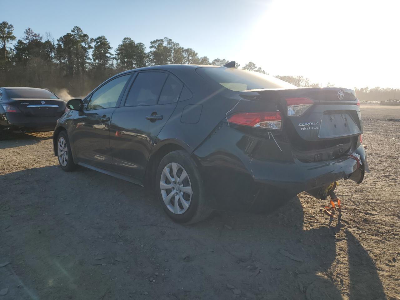 2021 TOYOTA COROLLA LE - Фото 2