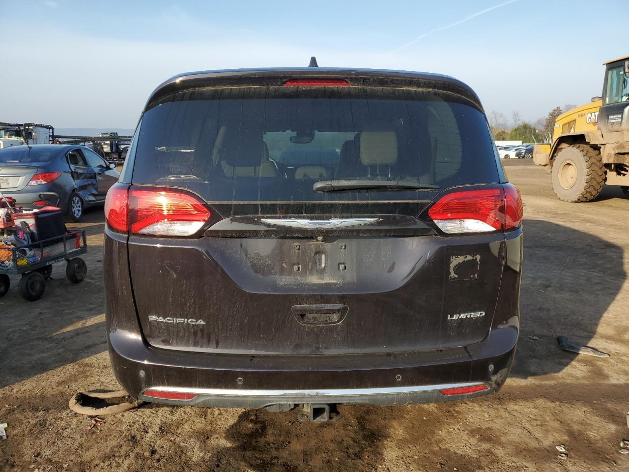 2017 CHRYSLER PACIFICA L - Image 6