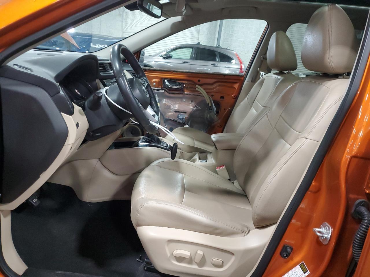 2017 NISSAN ROGUE SV - Фото 7