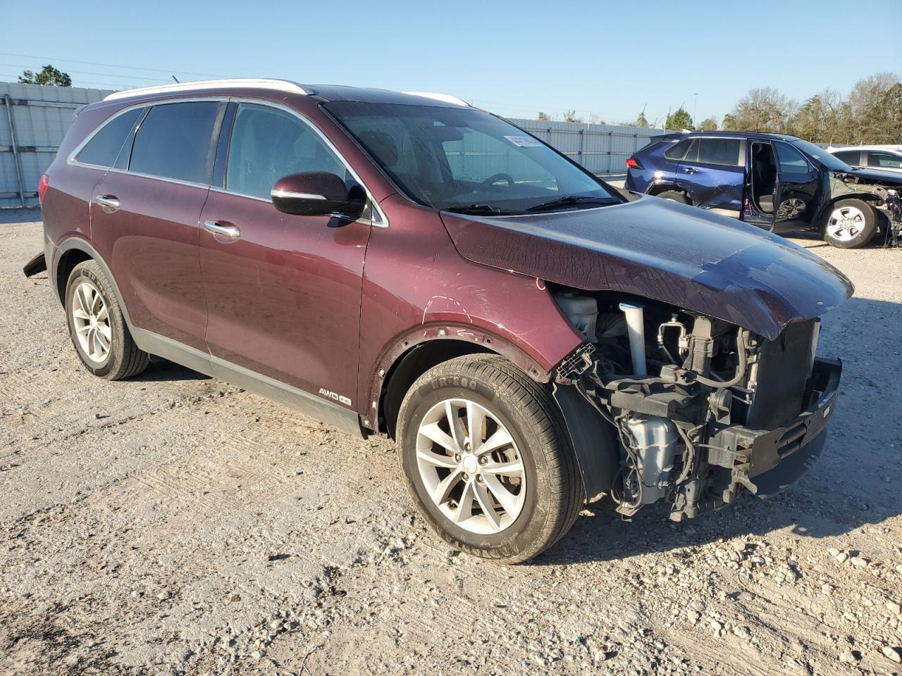 2017 KIA SORENTO LX - Image 4