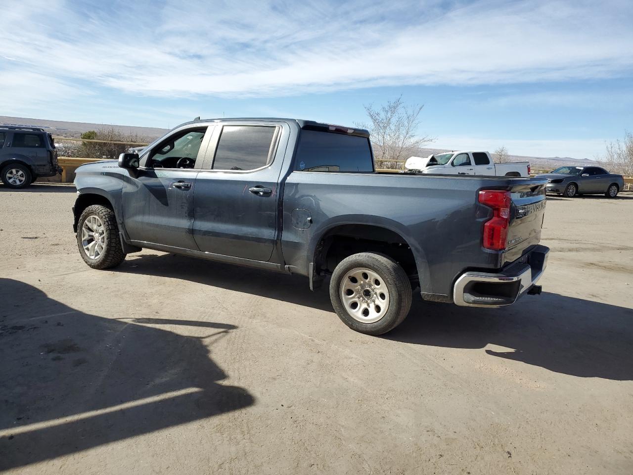 2021 CHEVROLET SILVERADO - Фото 2