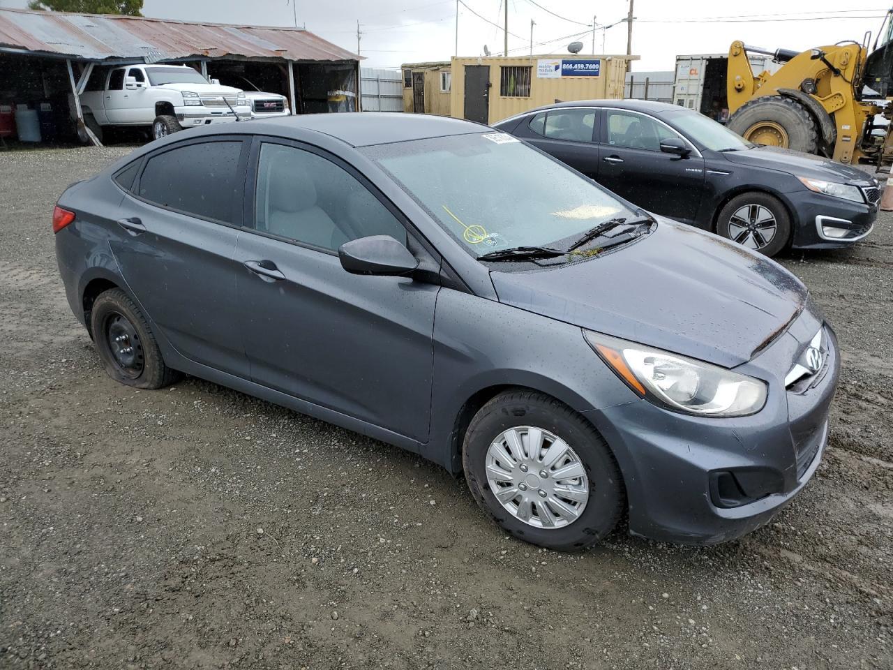 2012 HYUNDAI ACCENT GLS - Image 4