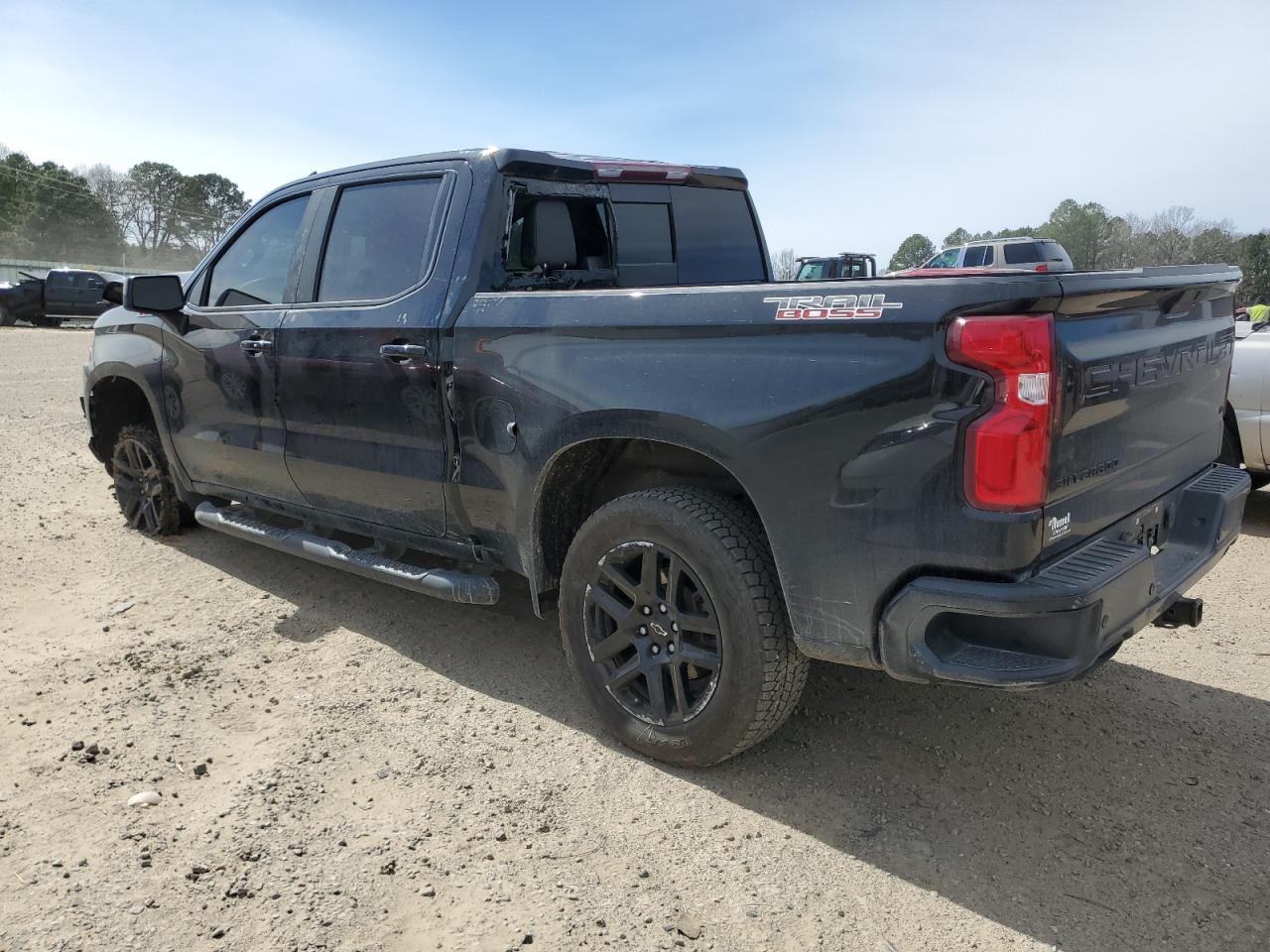 2020 CHEVROLET SILVERADO - Image 2