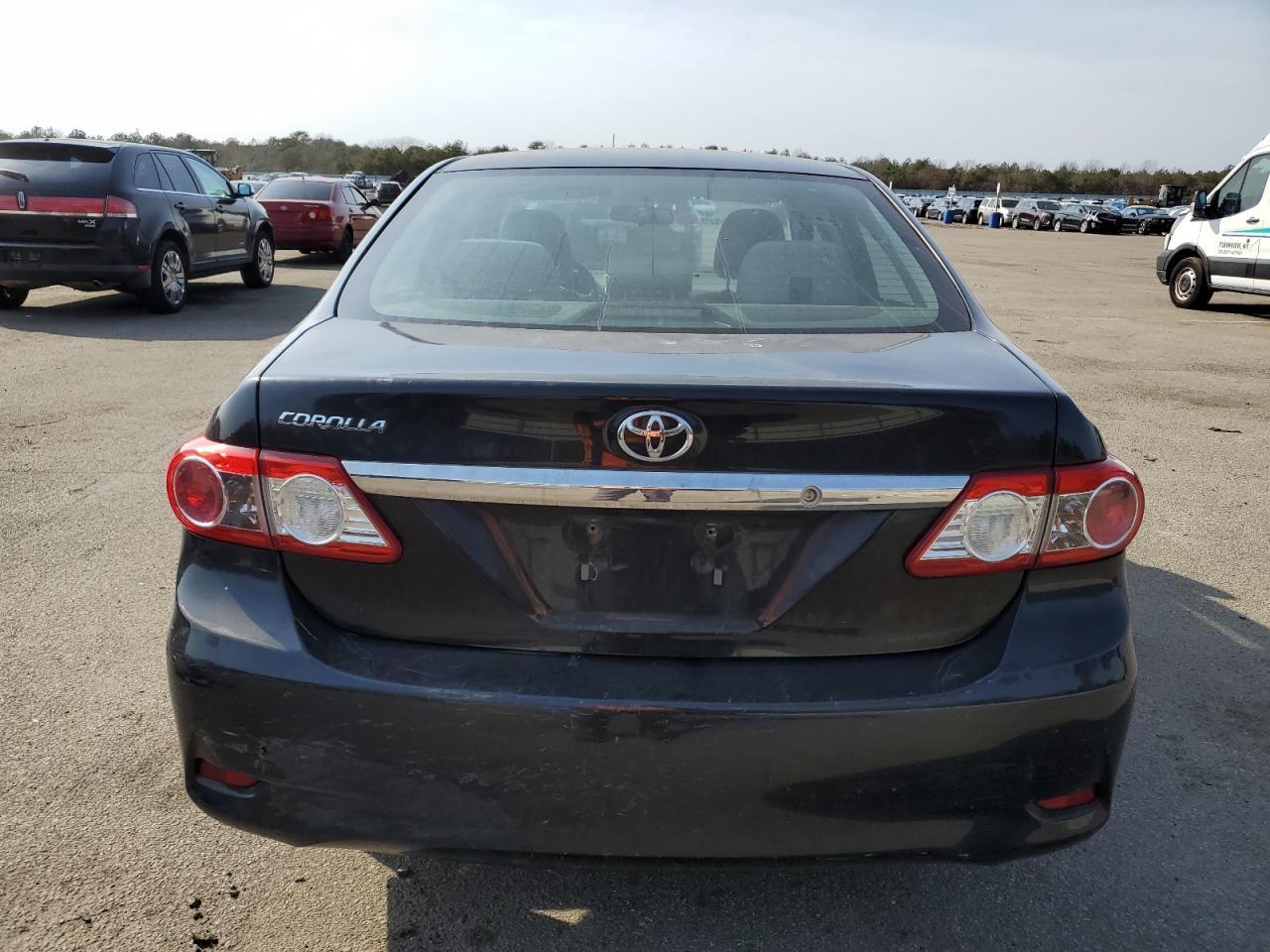2013 TOYOTA COROLLA BA - Фото 6