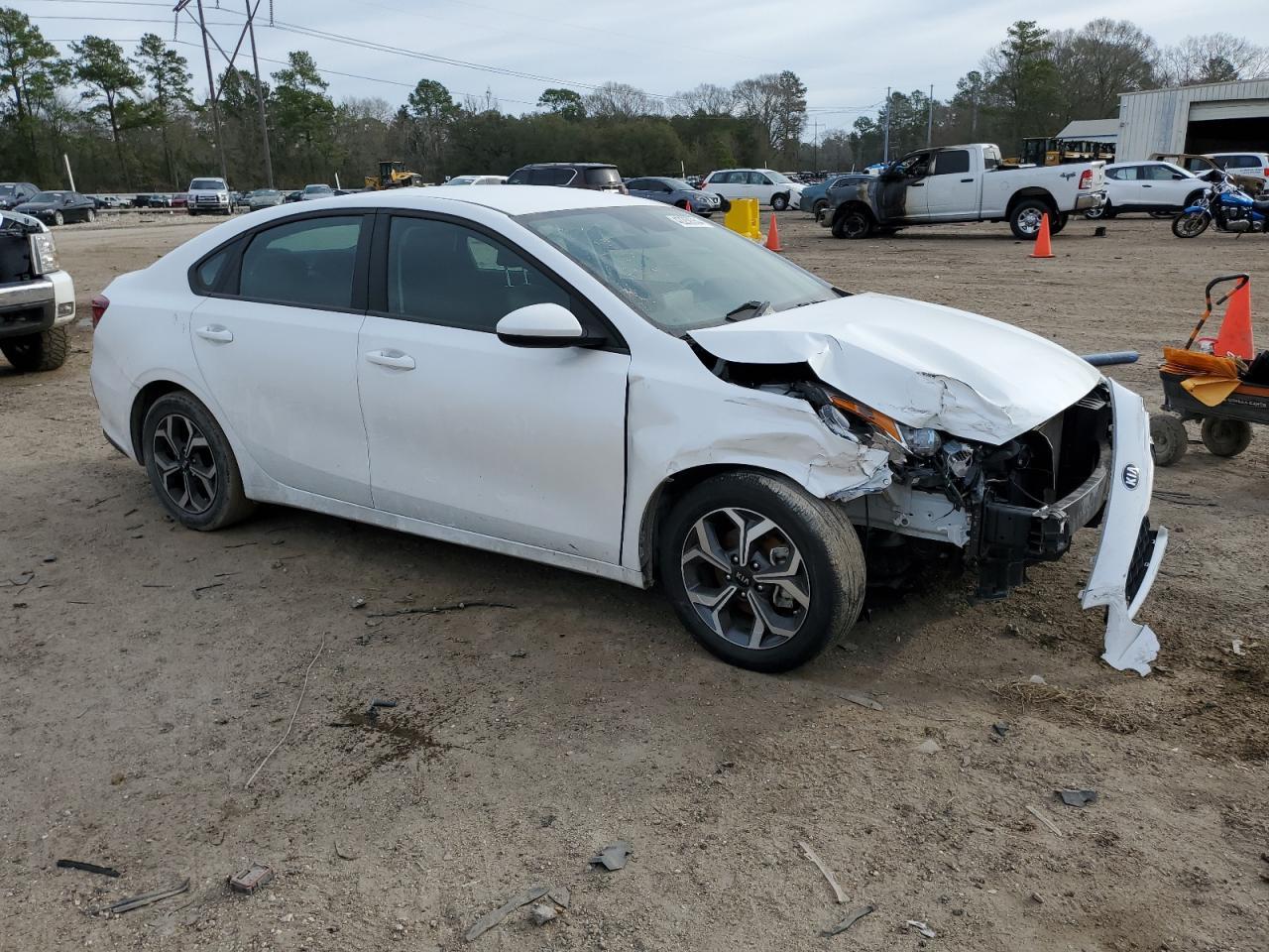 2021 KIA FORTE FE - Image 4
