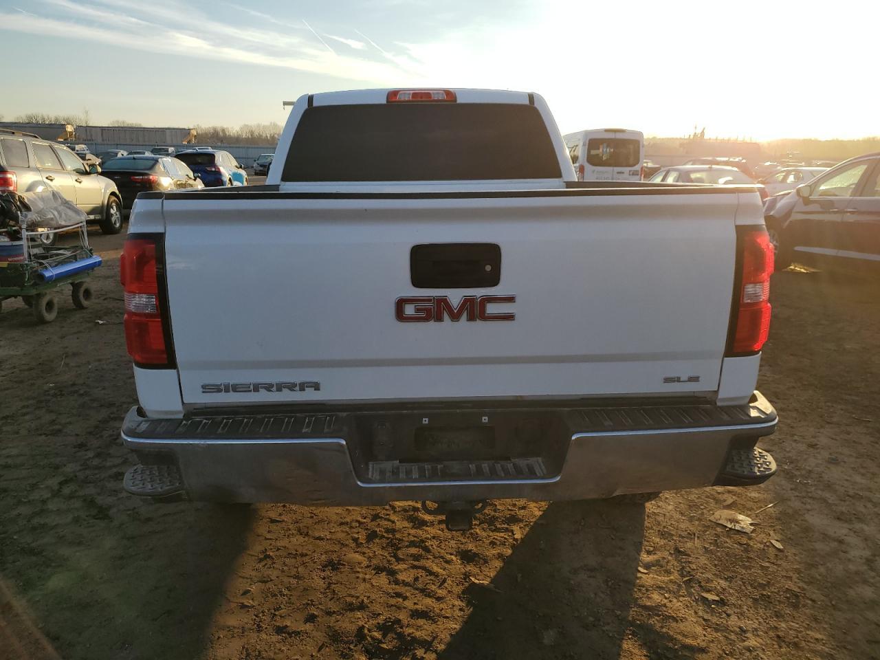 2018 GMC SIERRA K15 - Фото 6
