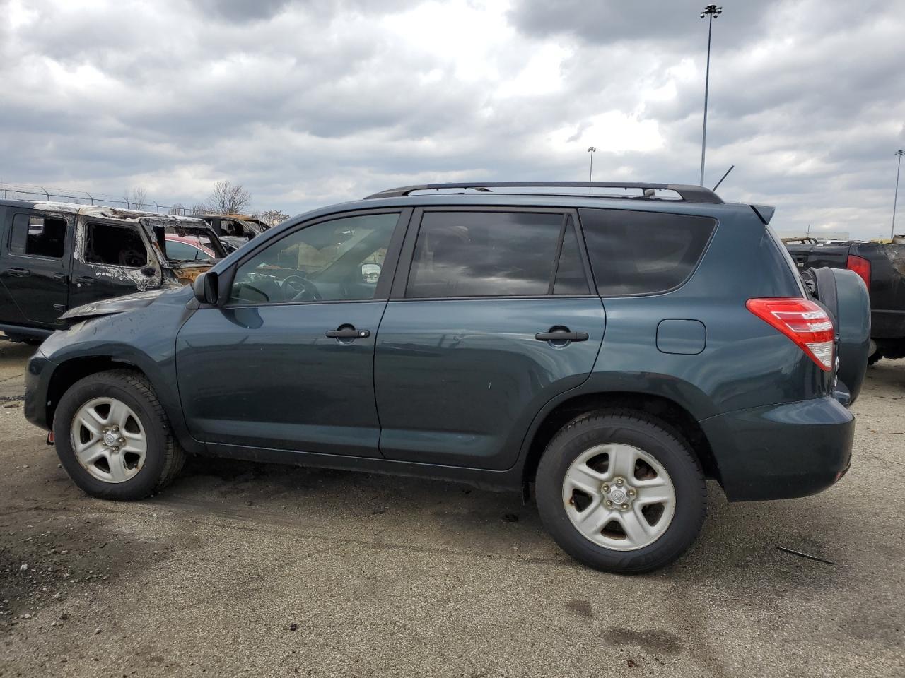 2011 TOYOTA RAV4 - Image 2