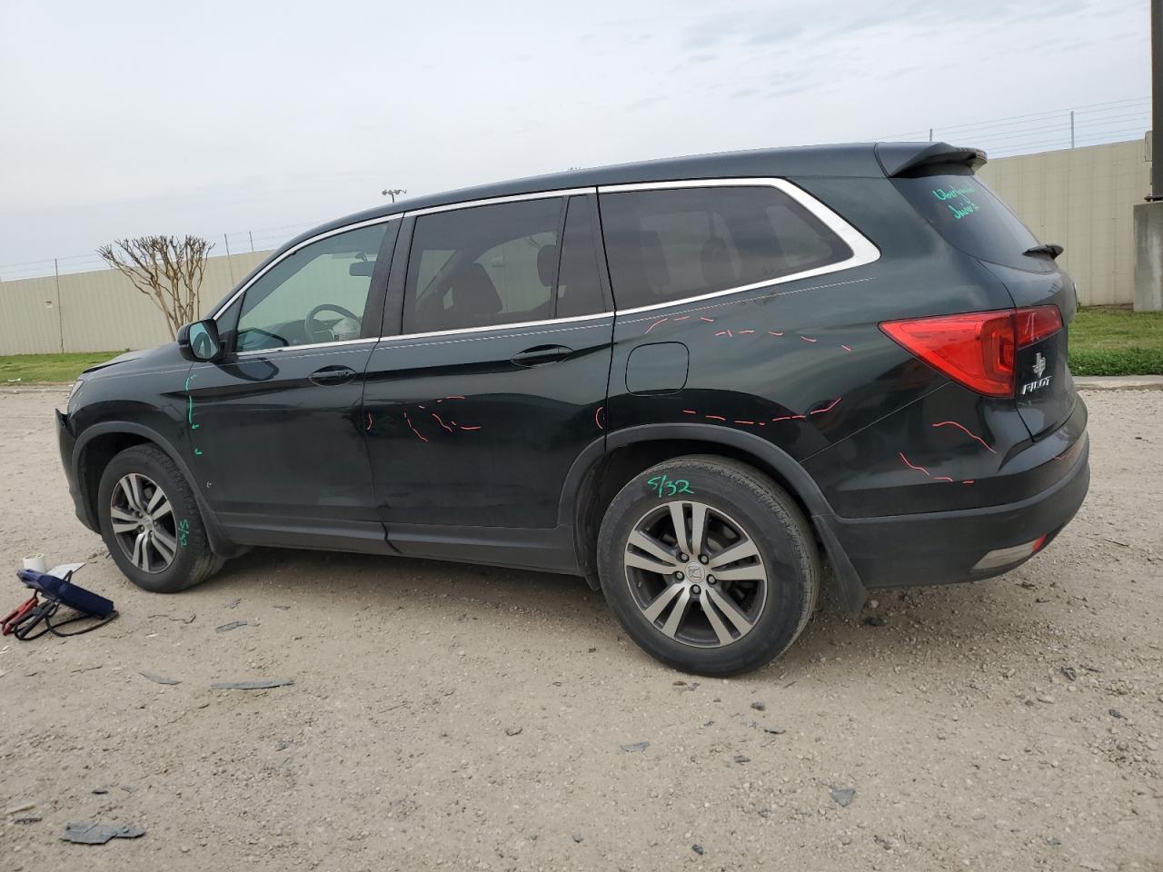 2017 HONDA PILOT EXL - Image 2