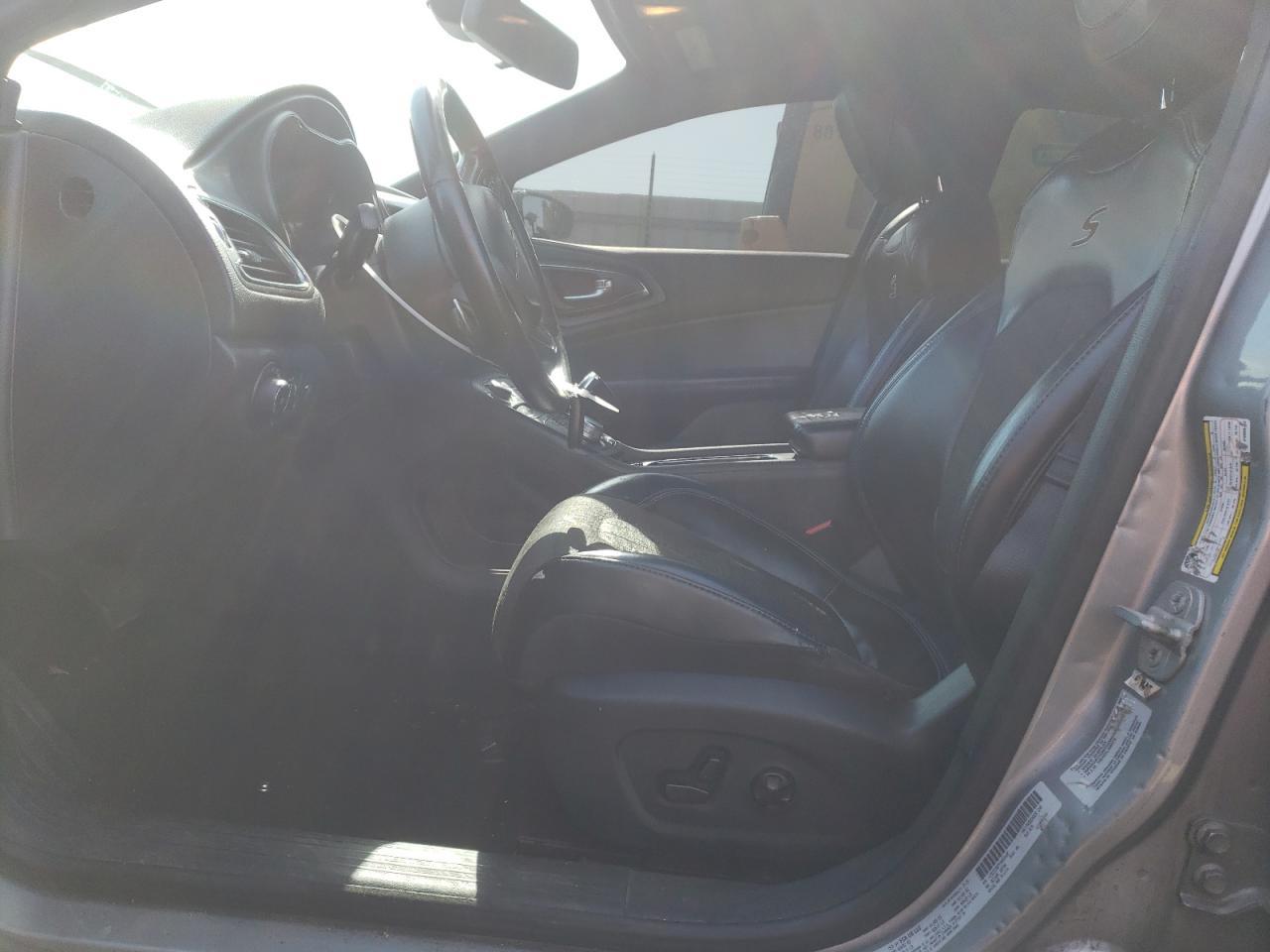 2015 CHRYSLER 200 S - Image 7