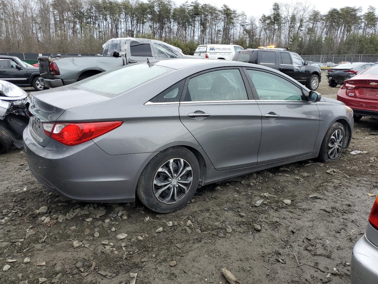 2013 HYUNDAI SONATA GLS - Image 3