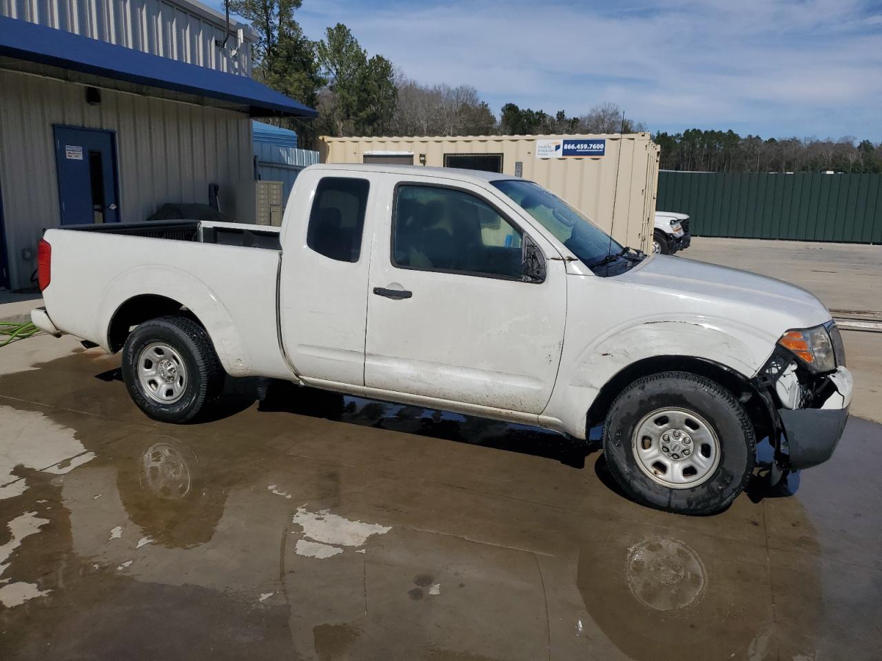 2017 NISSAN FRONTIER S - Фото 4