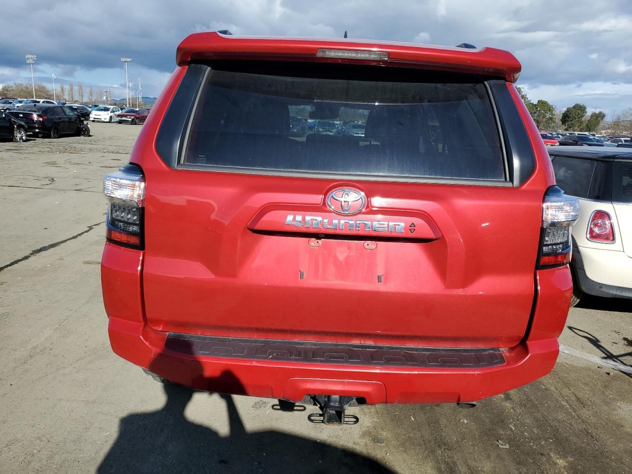 2020 TOYOTA 4RUNNER SR - Image 6