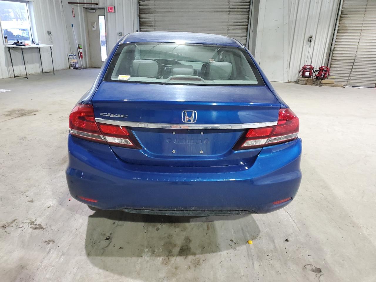 2015 HONDA CIVIC LX - Image 6