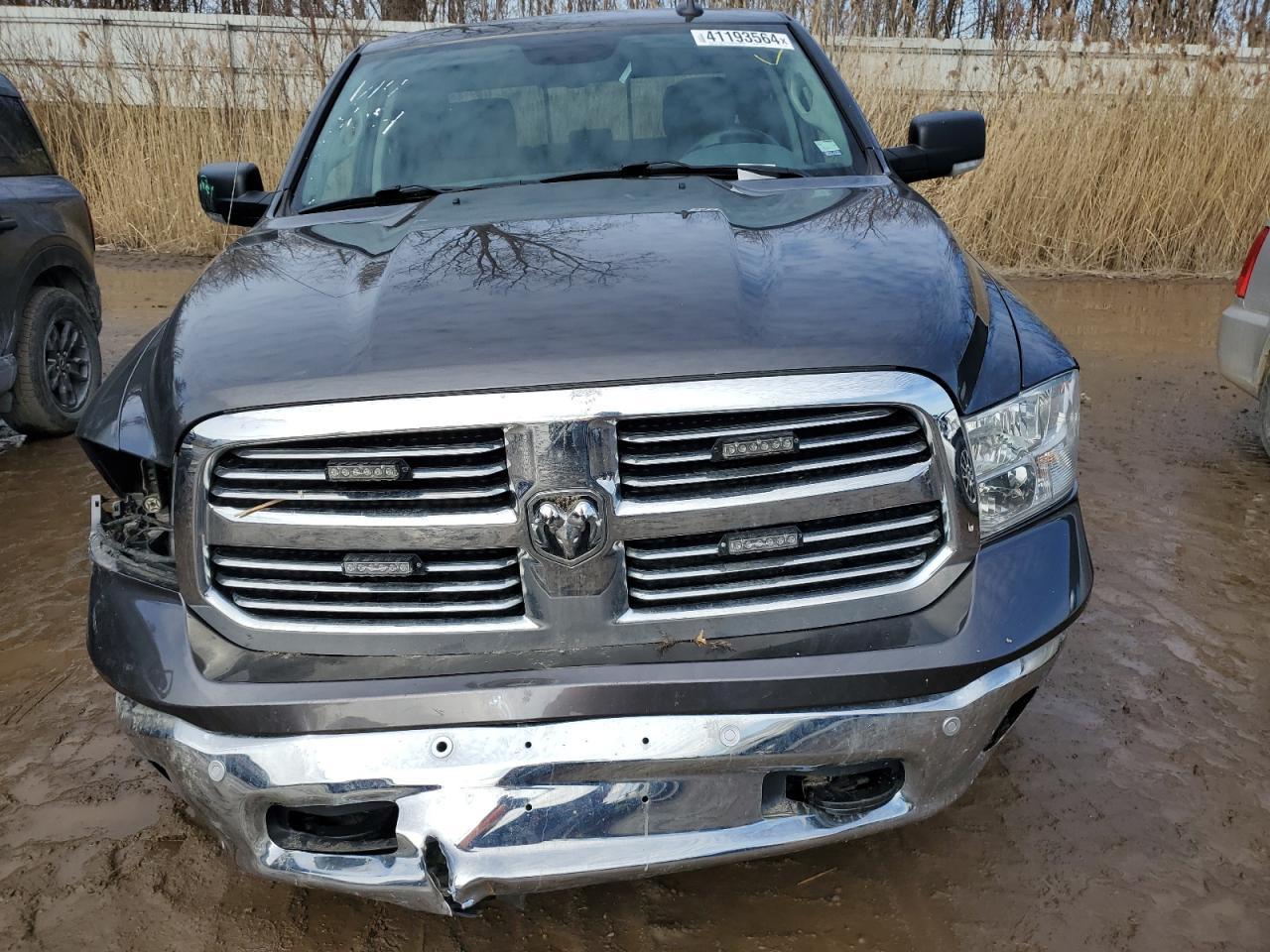 2017 RAM 1500 SLT - Фото 5