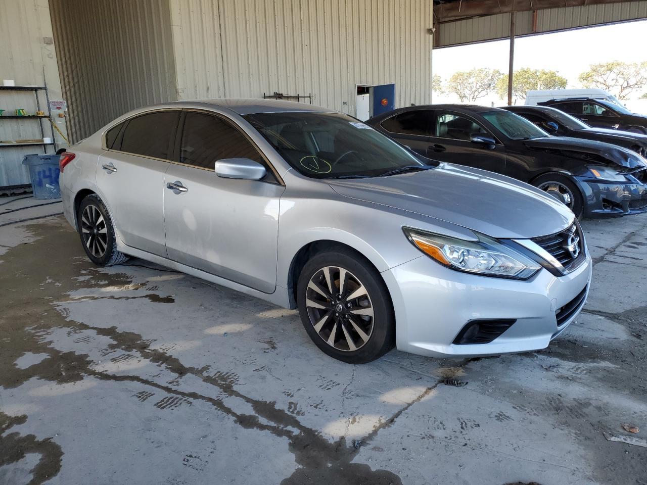 2018 NISSAN ALTIMA 2.5 - Фото 4