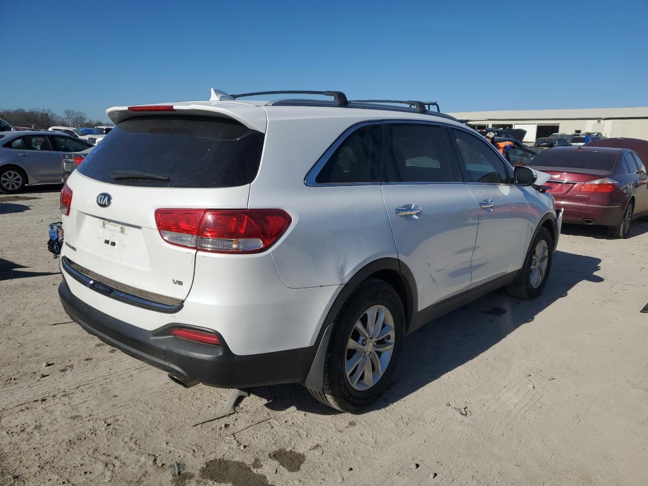 2016 KIA SORENTO LX - Image 3