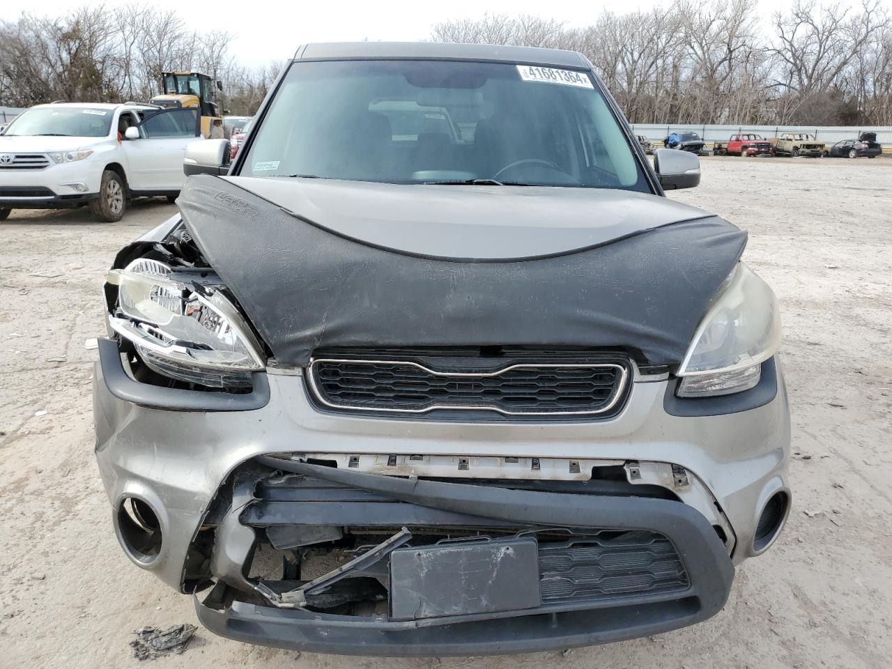 2013 KIA SOUL + - Image 5