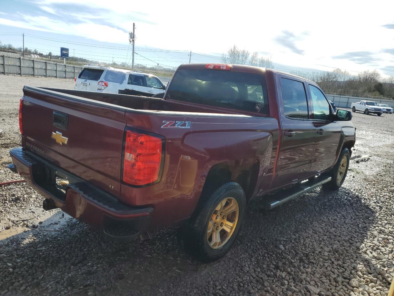 2017 CHEVROLET SILVERADO - Image 3