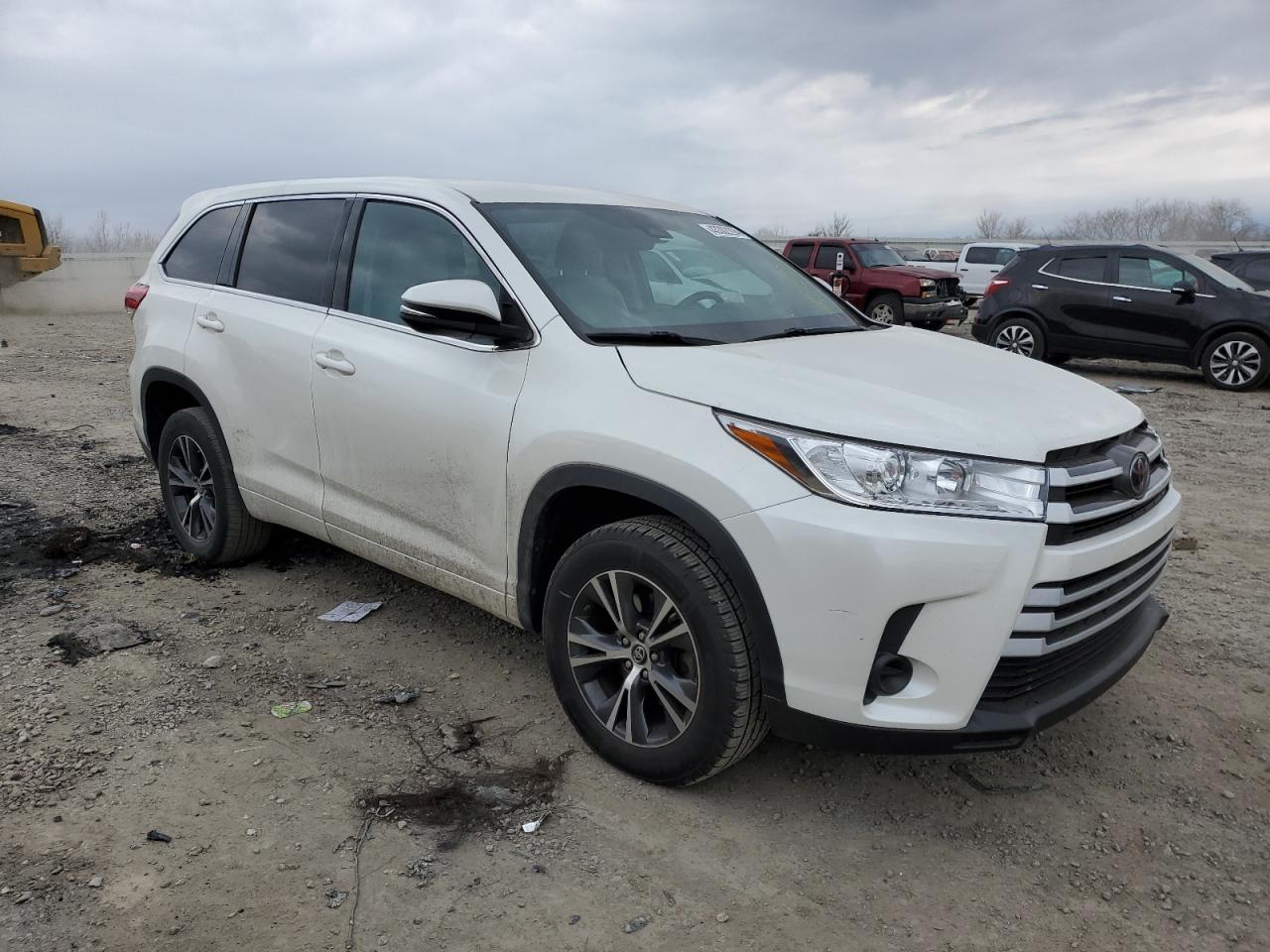 2018 TOYOTA HIGHLANDER - Фото 4