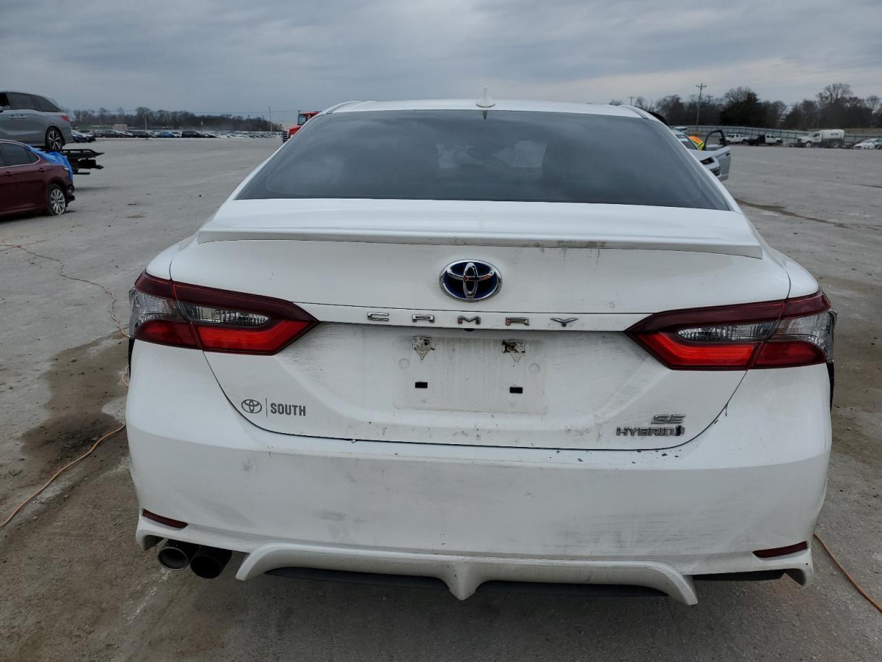 2021 TOYOTA CAMRY SE - Image 6