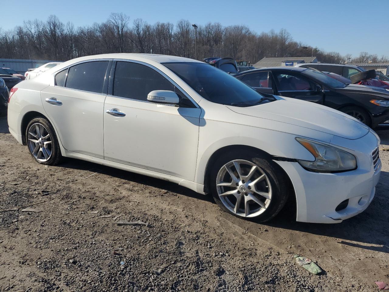 2011 NISSAN MAXIMA S - Image 4