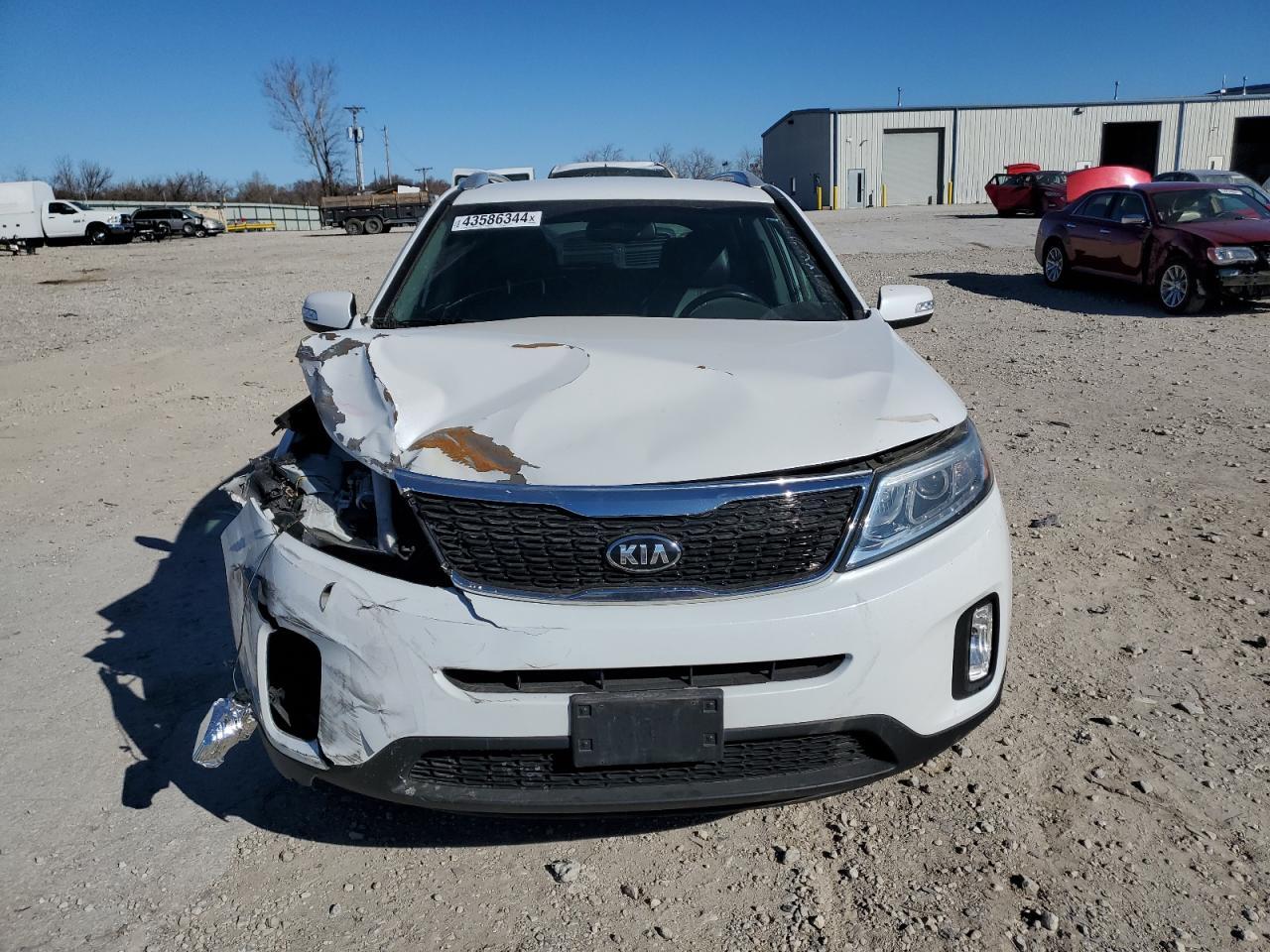 2015 KIA SORENTO LX - Image 5
