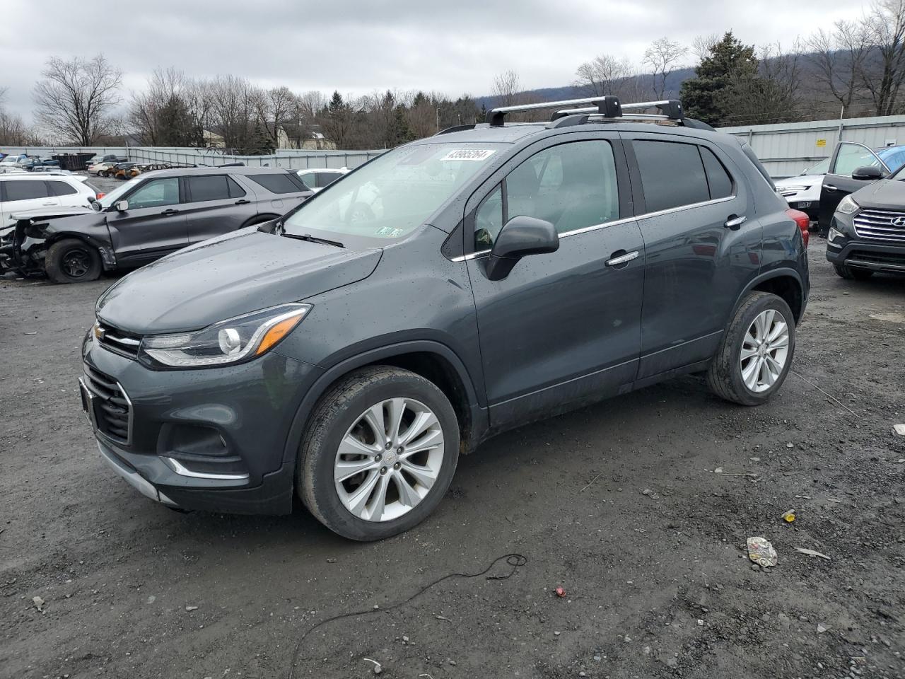 2017 CHEVROLET TRAX PREMI car image