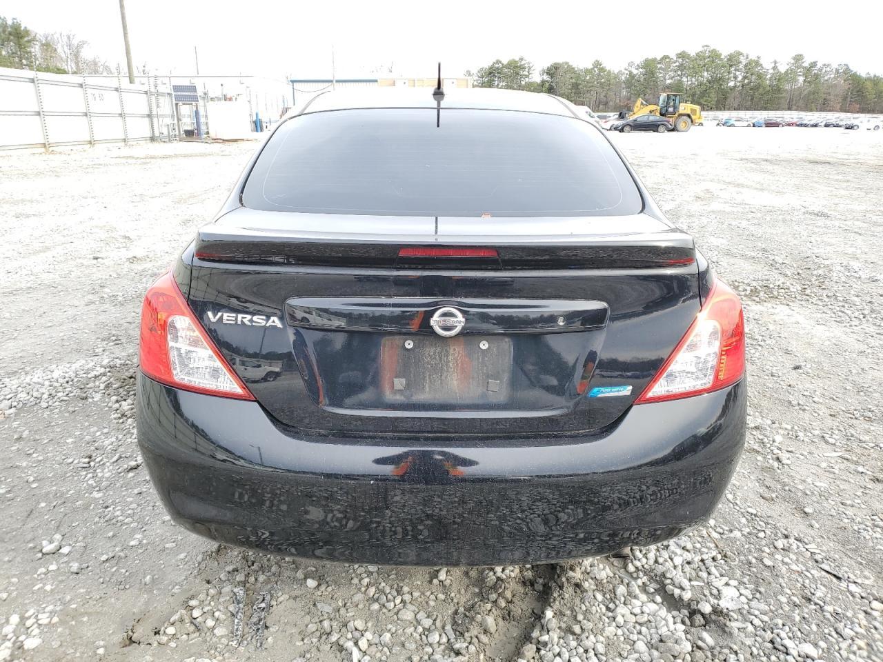 2014 NISSAN VERSA S - Фото 6