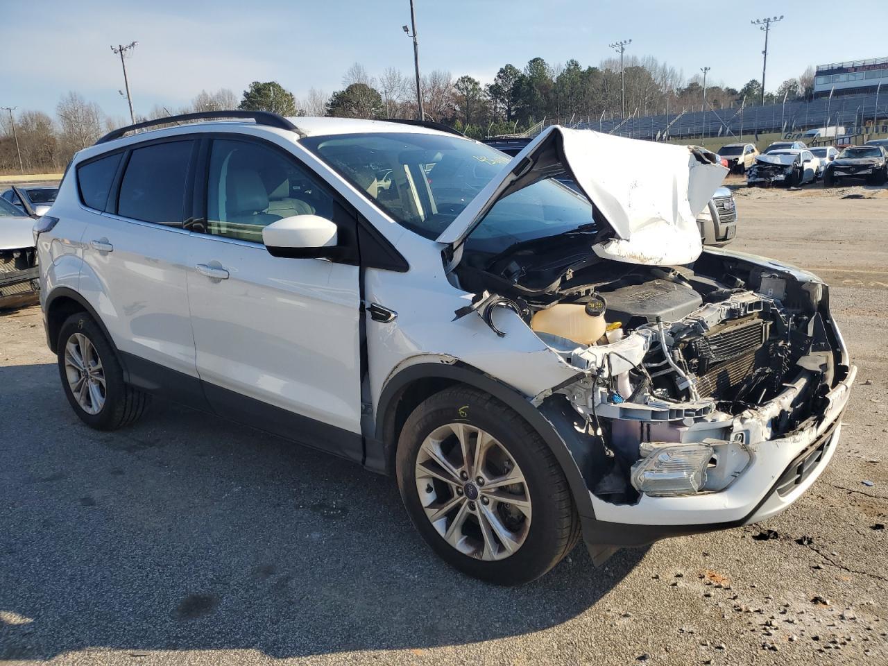 2017 FORD ESCAPE SE - Фото 4