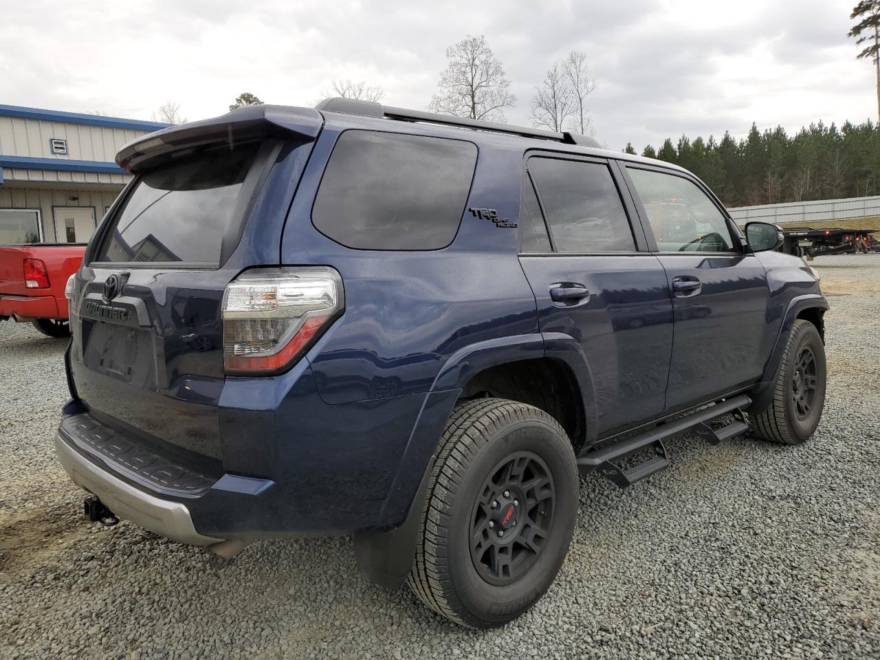 2020 TOYOTA 4RUNNER SR - Image 3