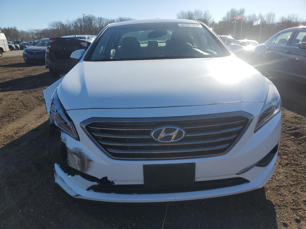 2017 HYUNDAI SONATA SE - Фото 5