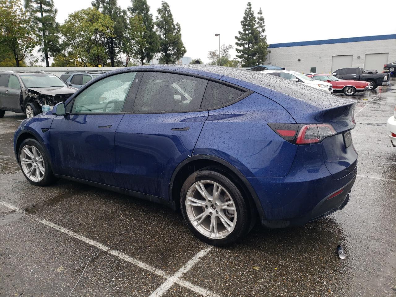 2023 TESLA MODEL Y - Image 2
