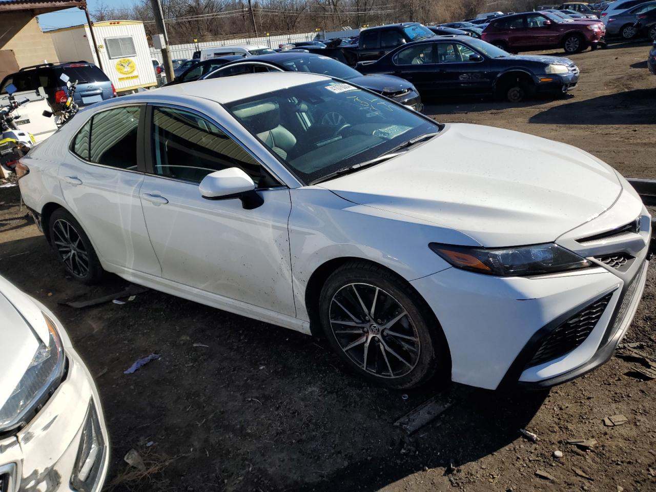 2021 TOYOTA CAMRY SE - Image 4