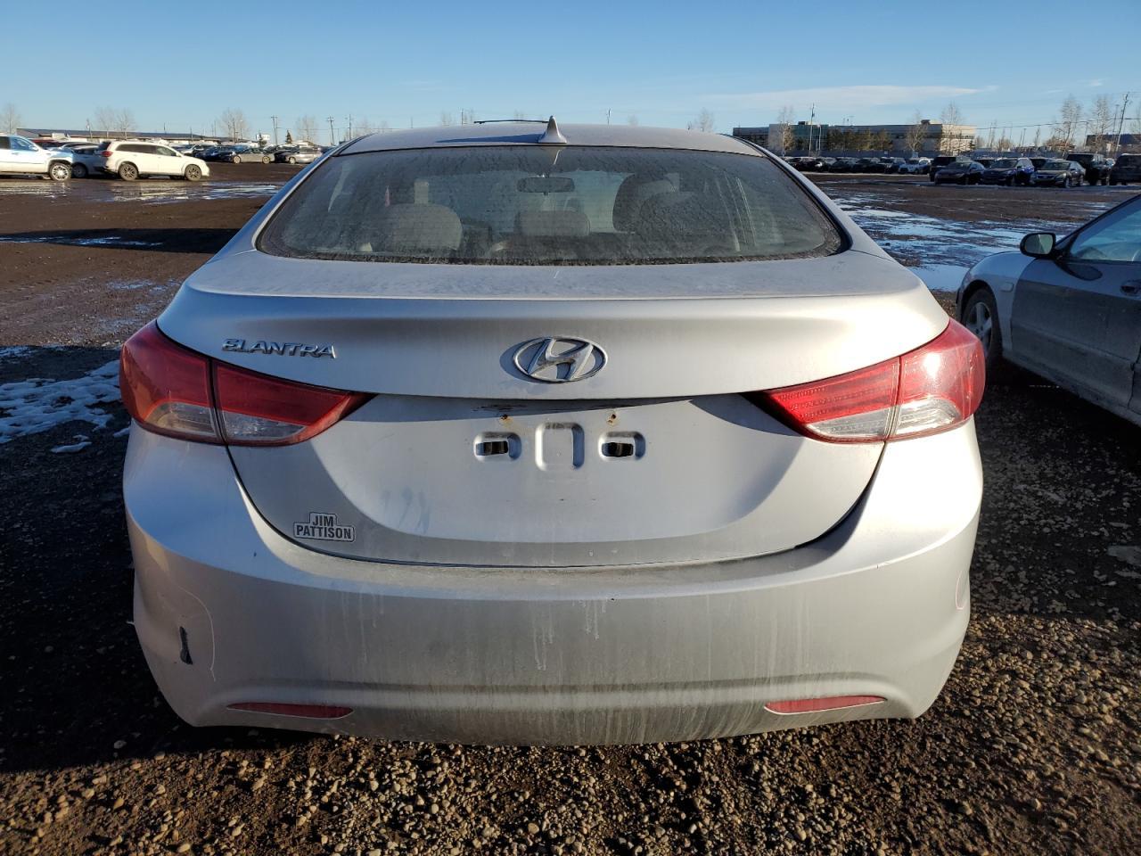 2013 HYUNDAI ELANTRA GL - Image 6