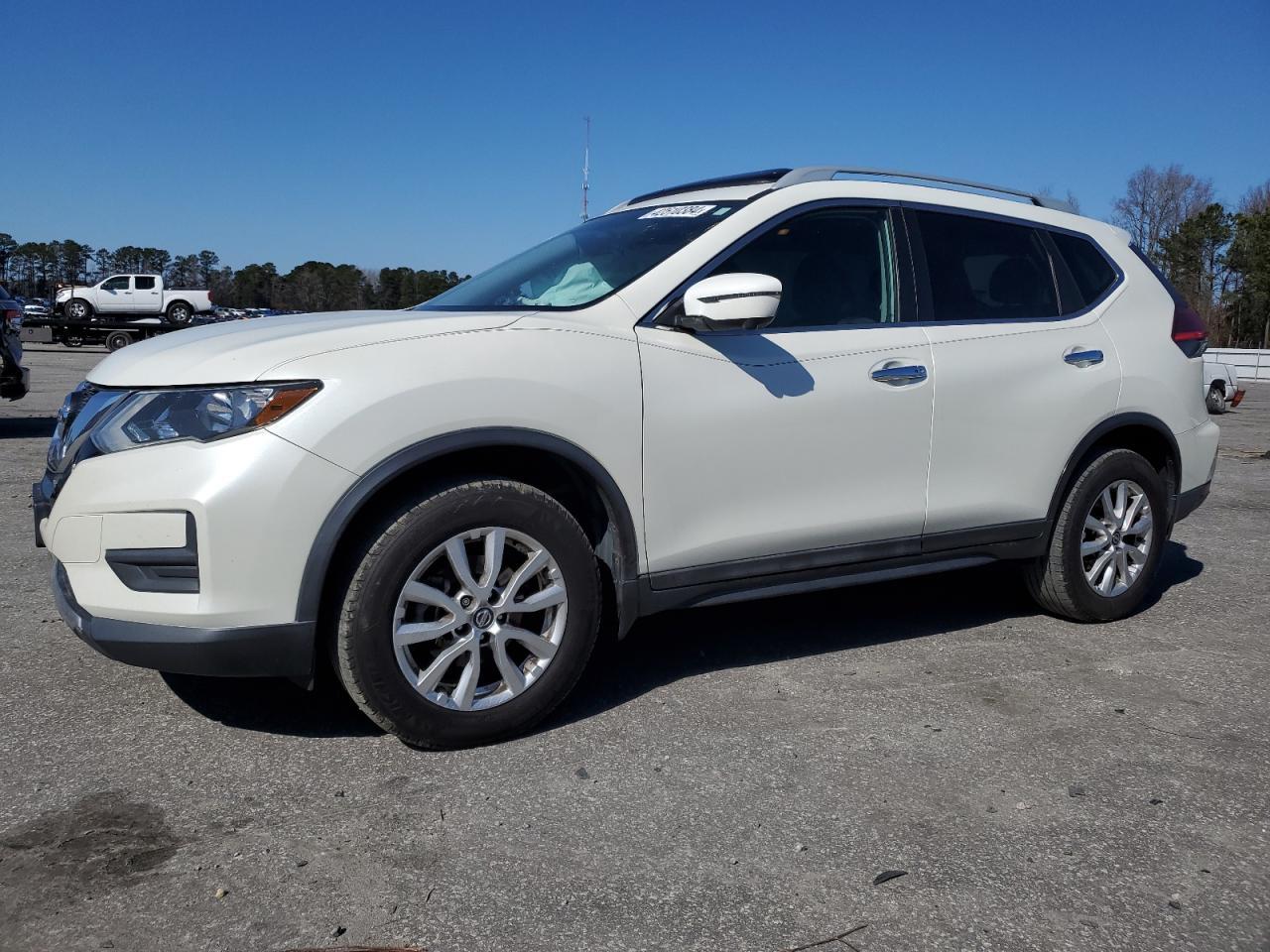 2017 NISSAN ROGUE SV
