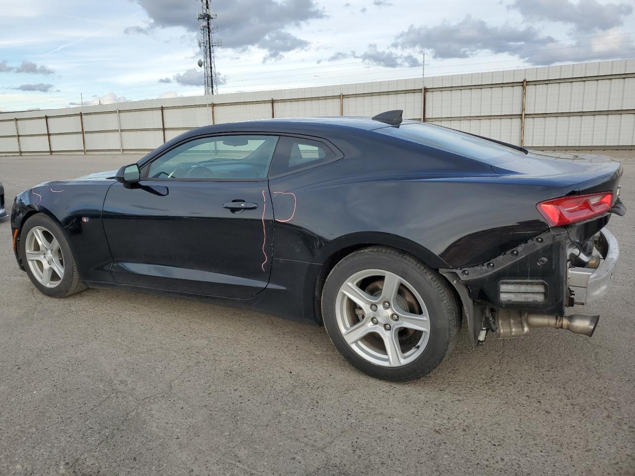 2018 CHEVROLET CAMARO LT - Image 2