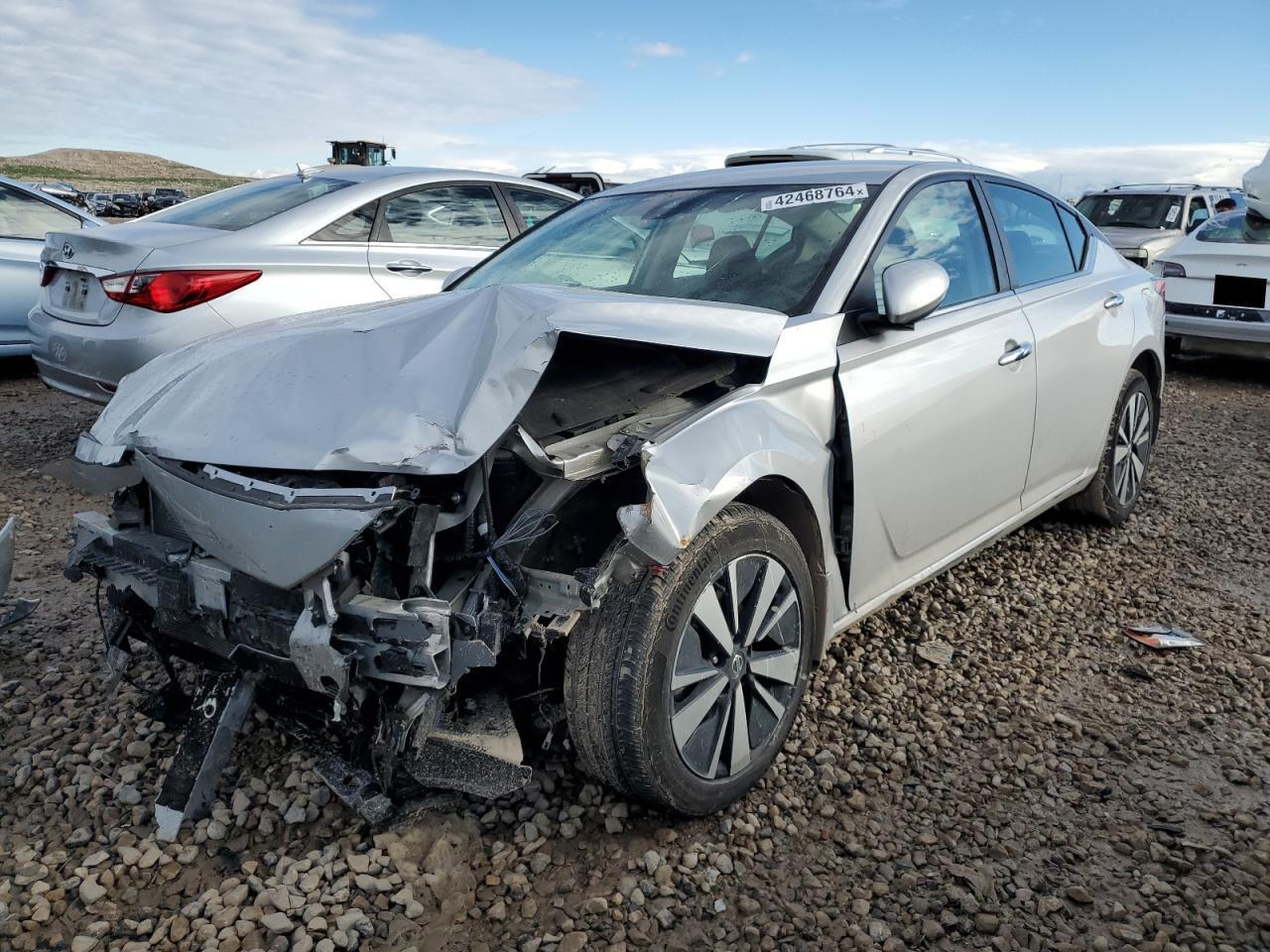 2022 NISSAN ALTIMA SV