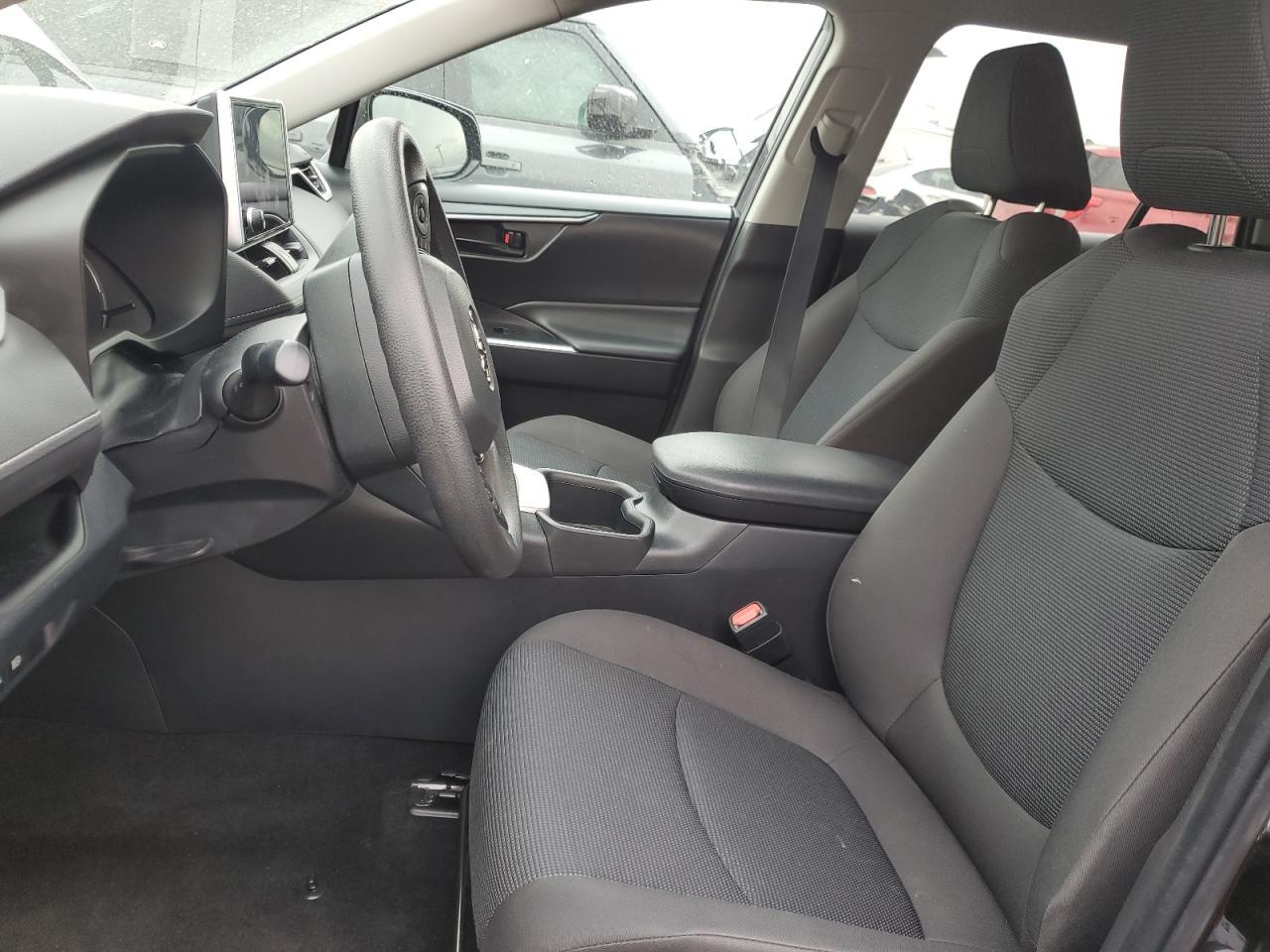 2023 TOYOTA RAV4 LE - Фото 7
