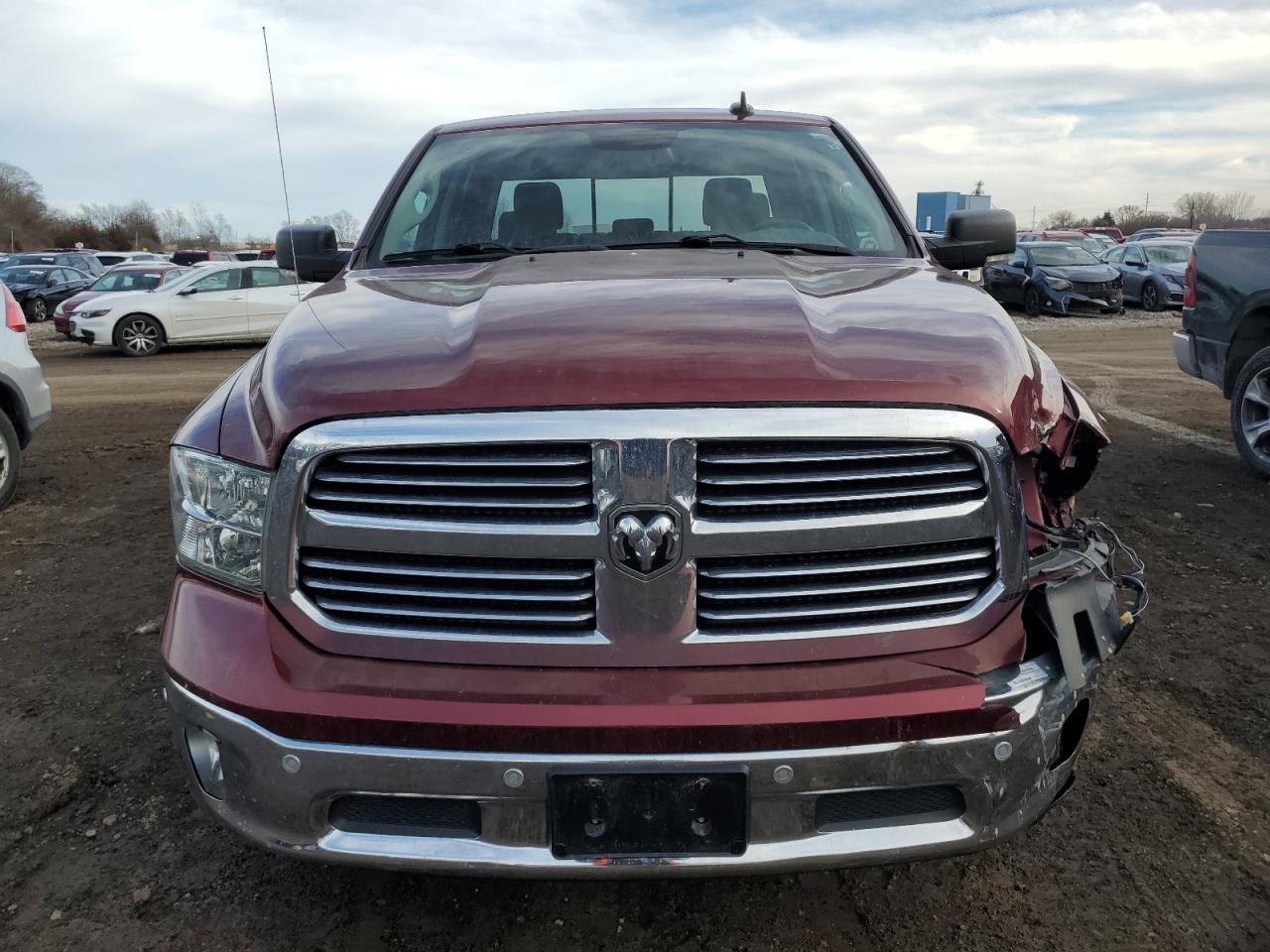 2017 RAM 1500 SLT - Фото 5
