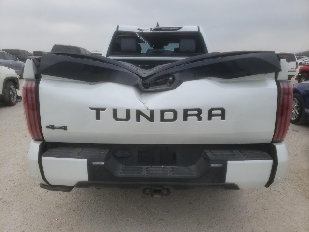 2023 TOYOTA TUNDRA CRE - Фото 6