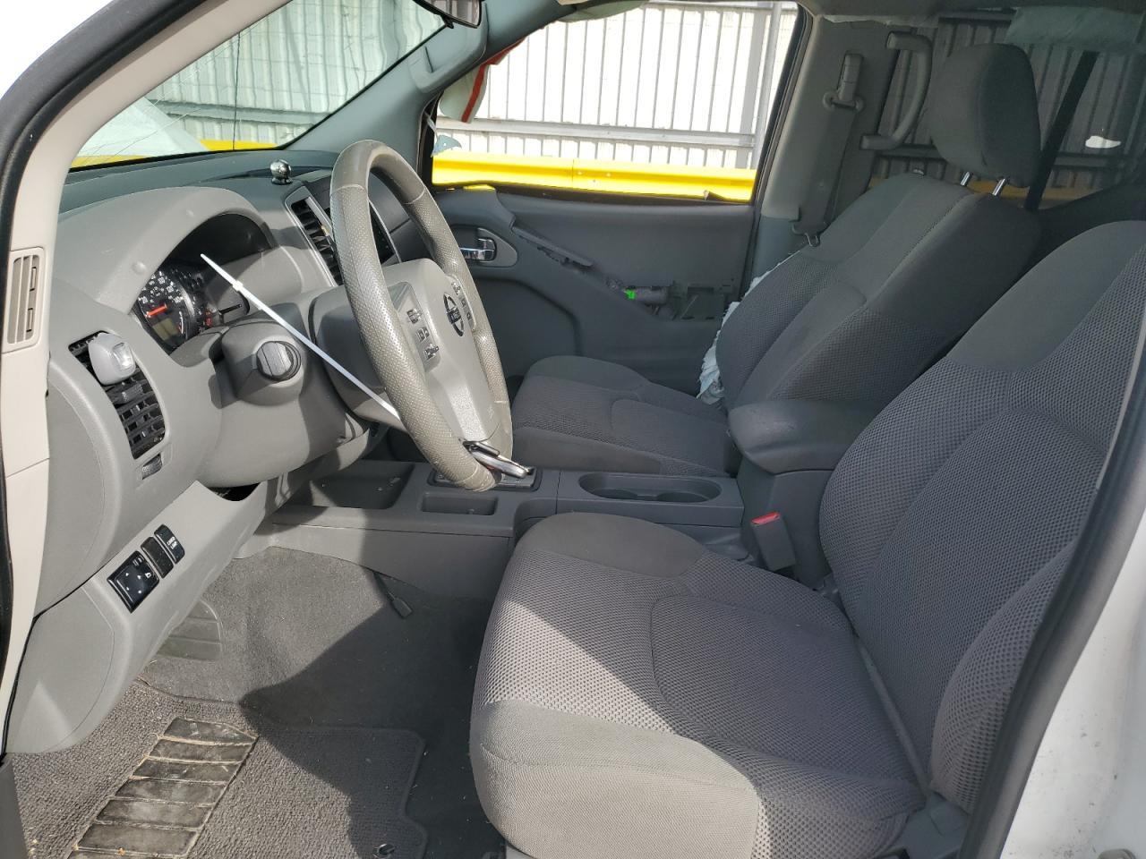 2019 NISSAN FRONTIER S - Фото 7