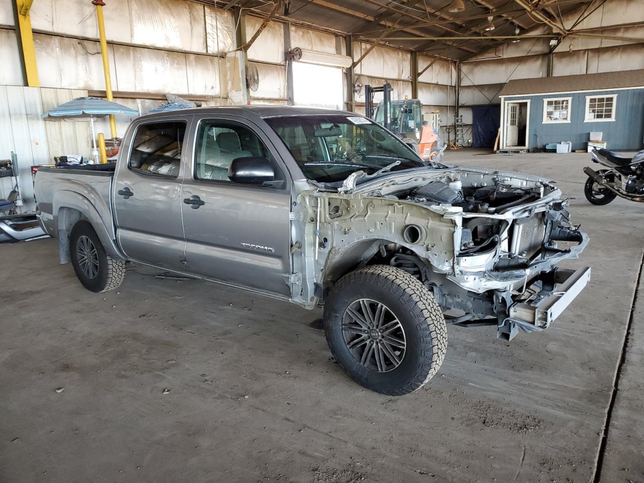 2014 TOYOTA TACOMA DOU - Фото 4